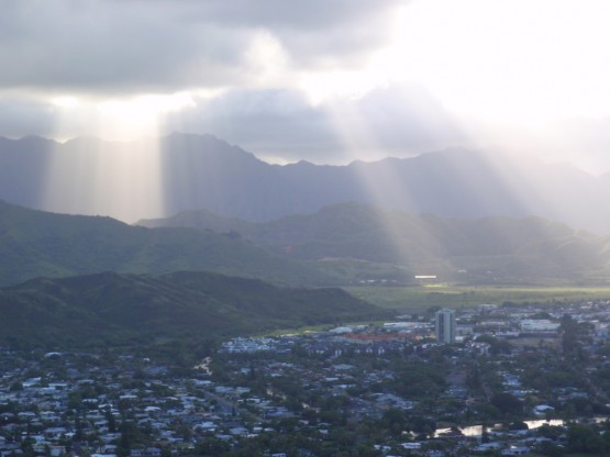 sun rays over Kailua
