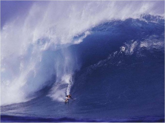 Pete Cabrinha going left at Jaws