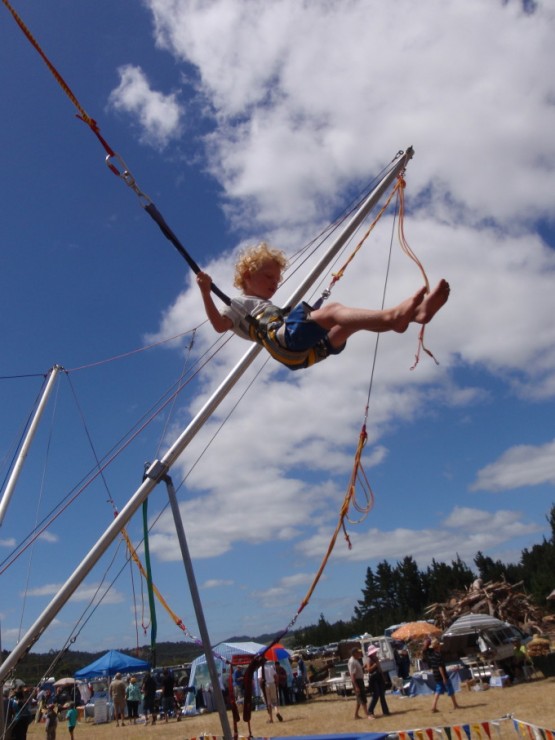 rangiputabungyrob flying...