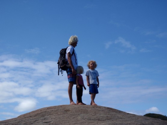 elephant-rock-beach-gerry-kids