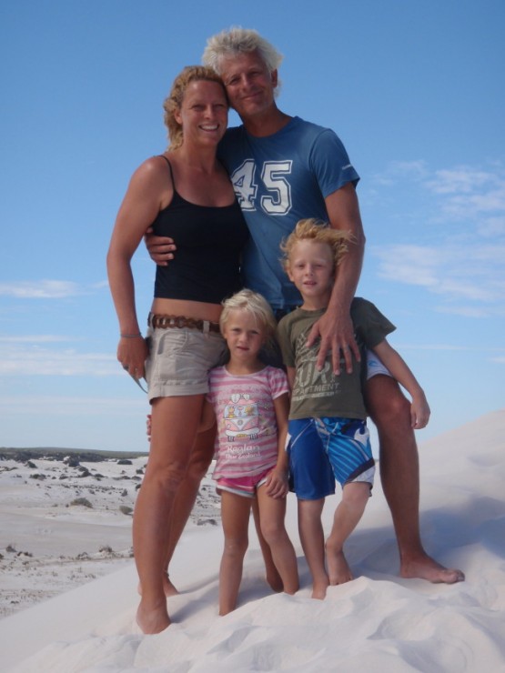 lancelin-sanddunes-family