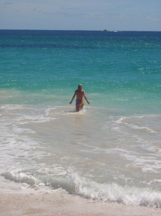 how turquoise can you get? Gesine enjoying the fresh Indian ocean
