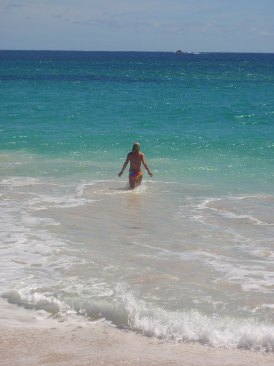 smithgigiwater how turquoise can you get? Gesine enjoying the fresh Indian ocean
