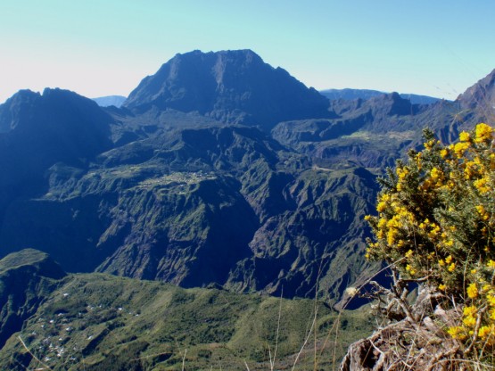 Maidu stunning moutains